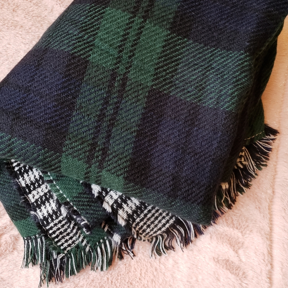 Reversible Blanket Scarf